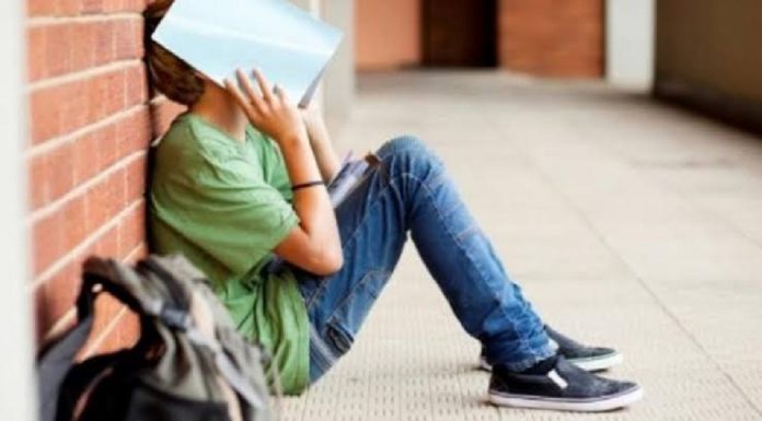 Le taux de redoublement au collège baisse d’environ 7%