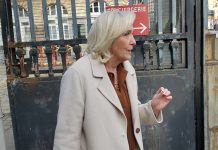 Marine Le Pen éligible à la Présidentielle sous bracelet électronique